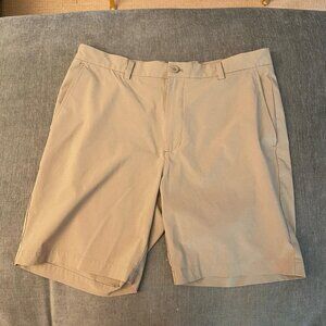 Vineyard Vines Dark Brown Performance Shorts size 36